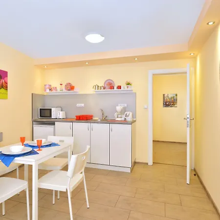 Apartman #2 *